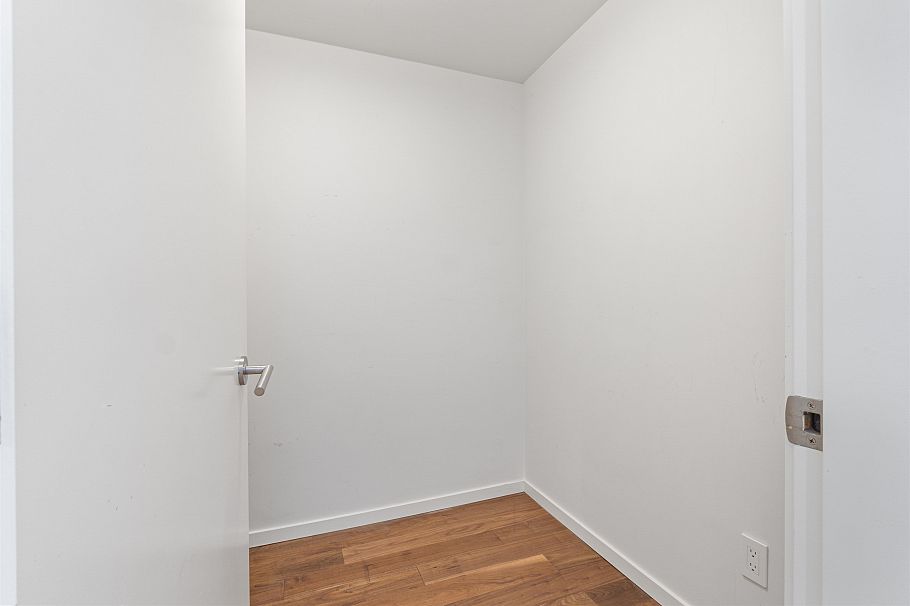 915 8488 Cornish Street Vancouver, BC - 18