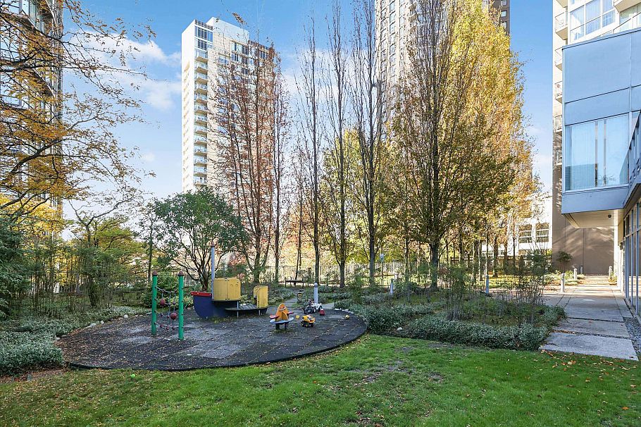 1906 1438 Richards Street Vancouver, BC - 20