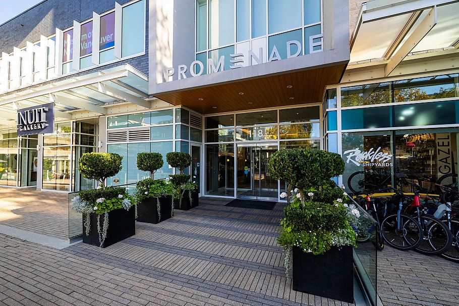 806 118 Carrie Cates Court North Vancouver, BC - 20