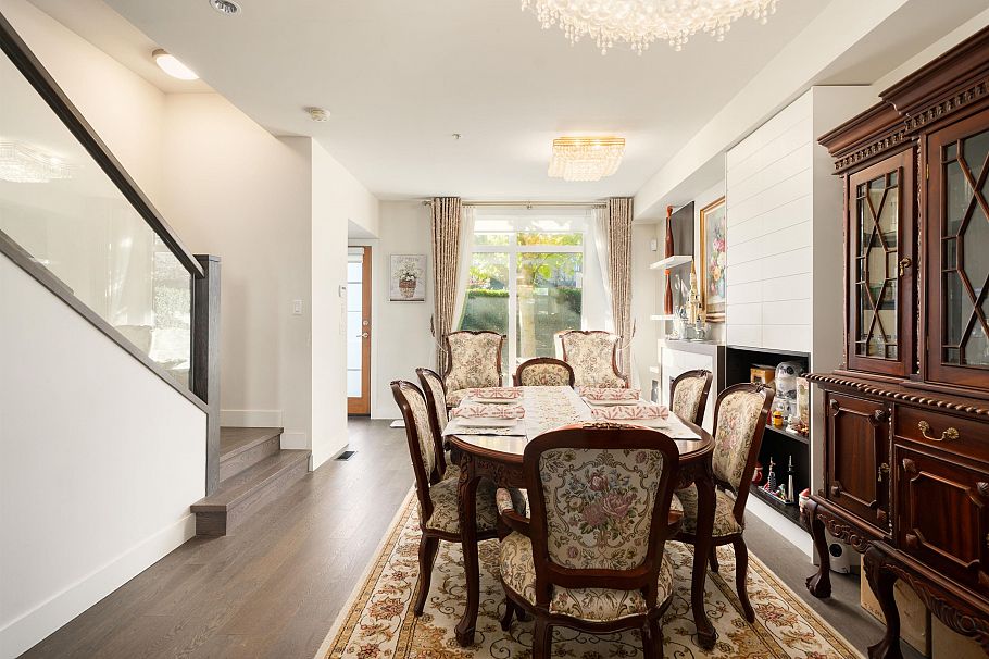 6190 Oak Street Vancouver, BC - 6
