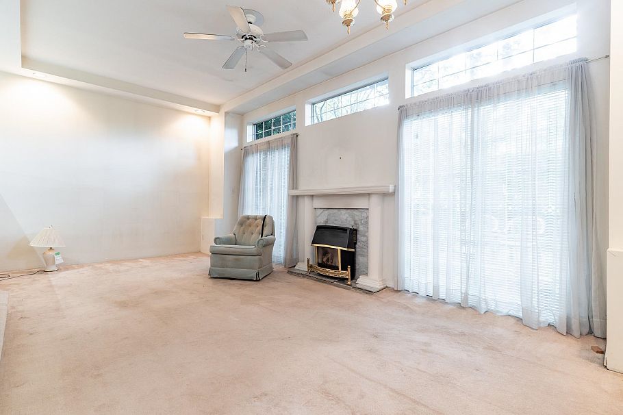 3581 W 6th Avenue Vancouver, BC - 8