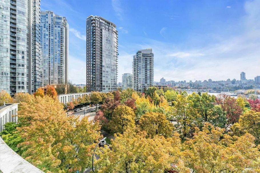 705 583 Beach Crescent Vancouver, BC - 24