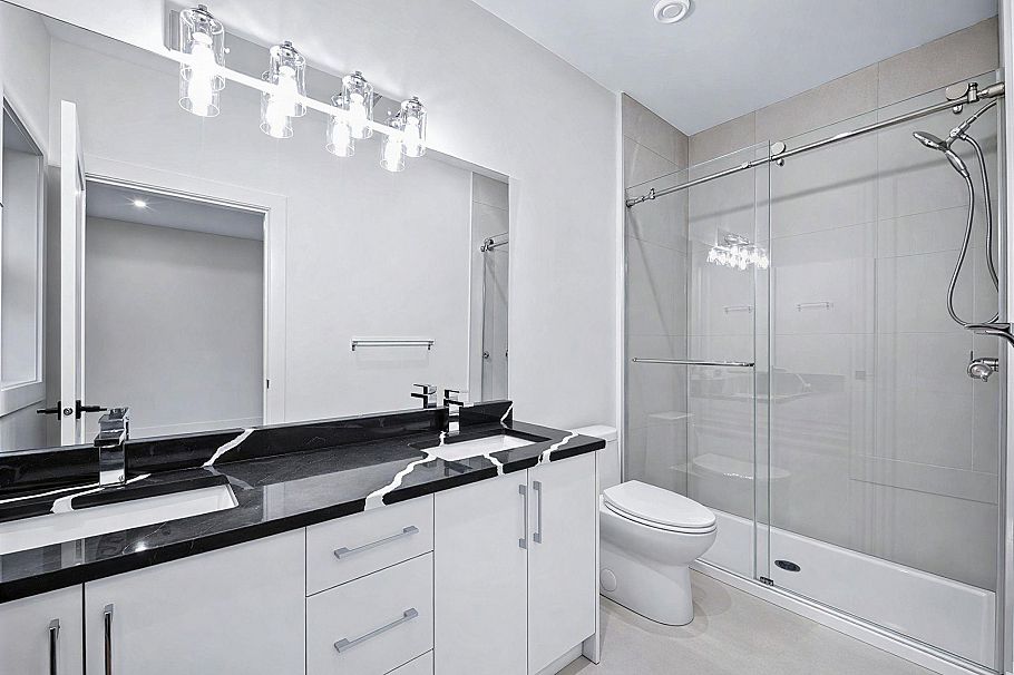 2 6989 Kerr Street Vancouver, BC - 11