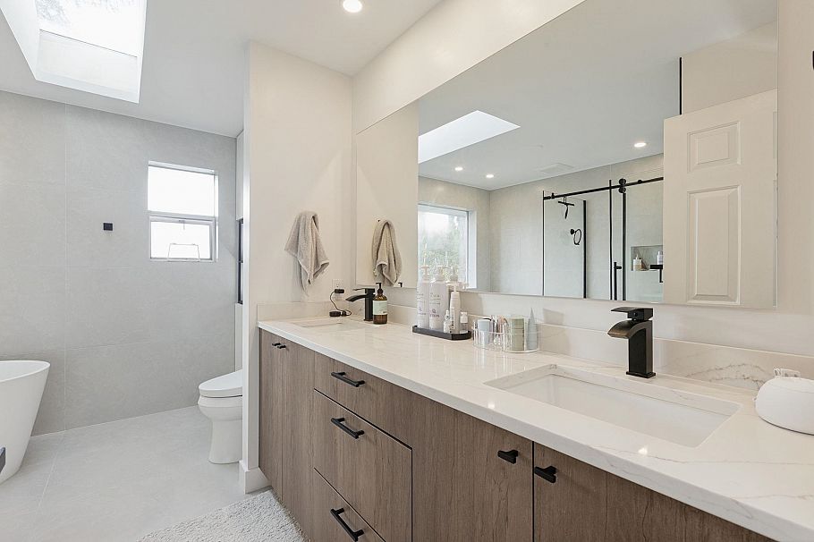 456 Montroyal Boulevard North Vancouver, BC - 17