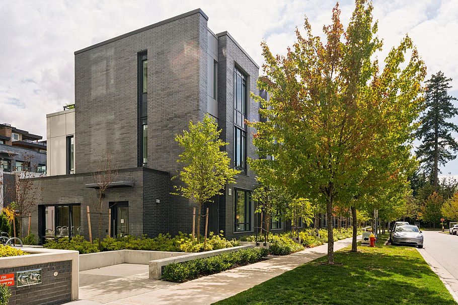 1 6138 Birney Avenue Vancouver, BC - 8