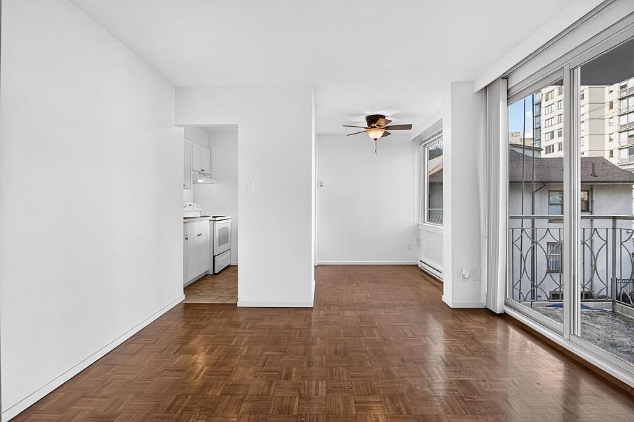 401 1219 Harwood Street Vancouver, BC - 16
