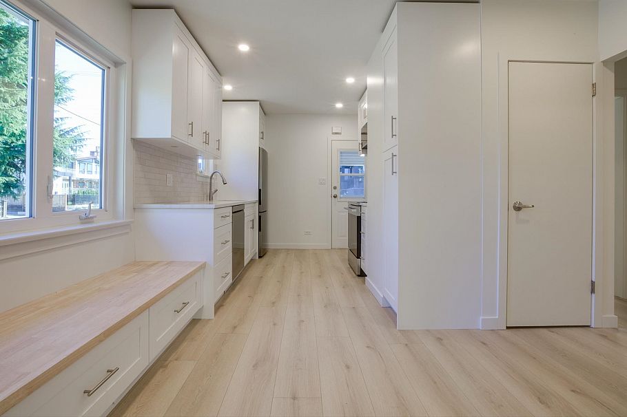 1338 E 37th Avenue Vancouver, BC - 9