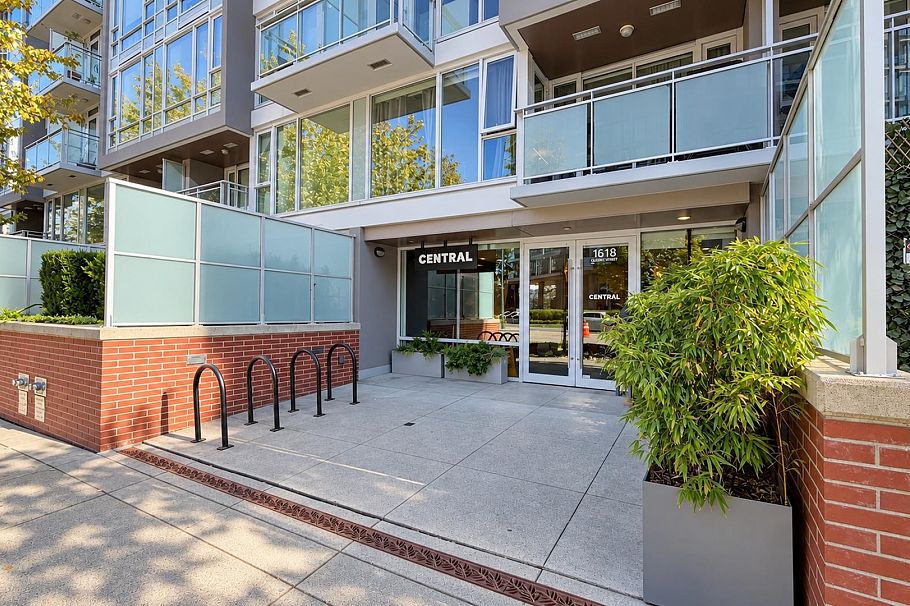 603 1618 Quebec Street Vancouver, BC - 1