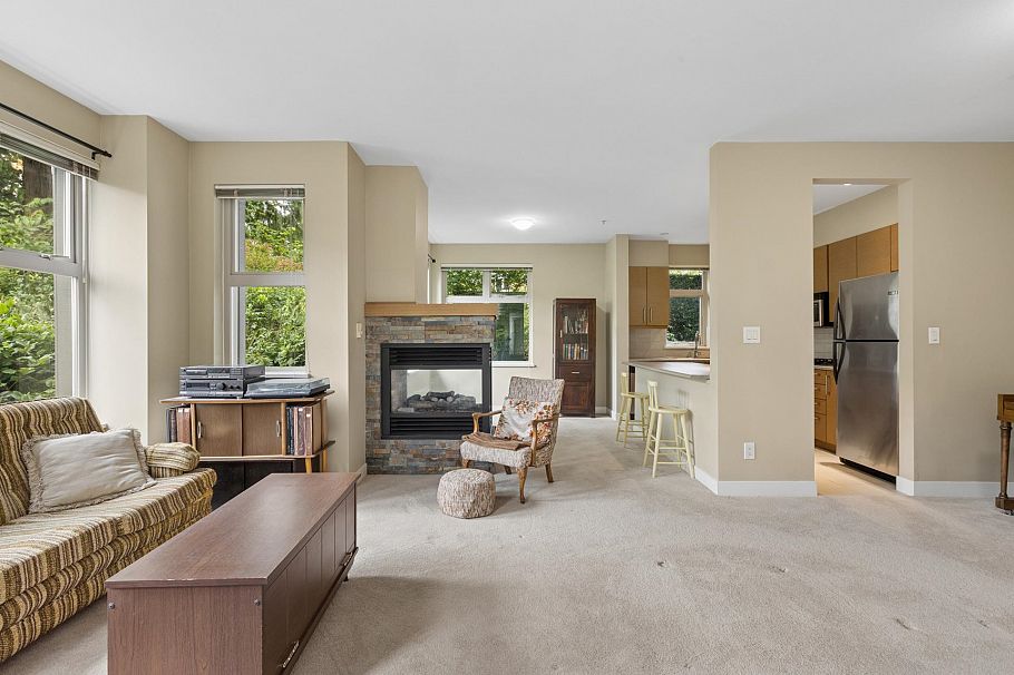 206 188 W 29th Street North Vancouver, BC - 11