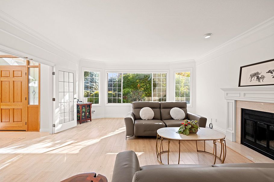 6835 Heather Street Vancouver, BC - 2