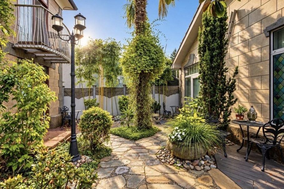 368 E 33rd Avenue Vancouver, BC - 28