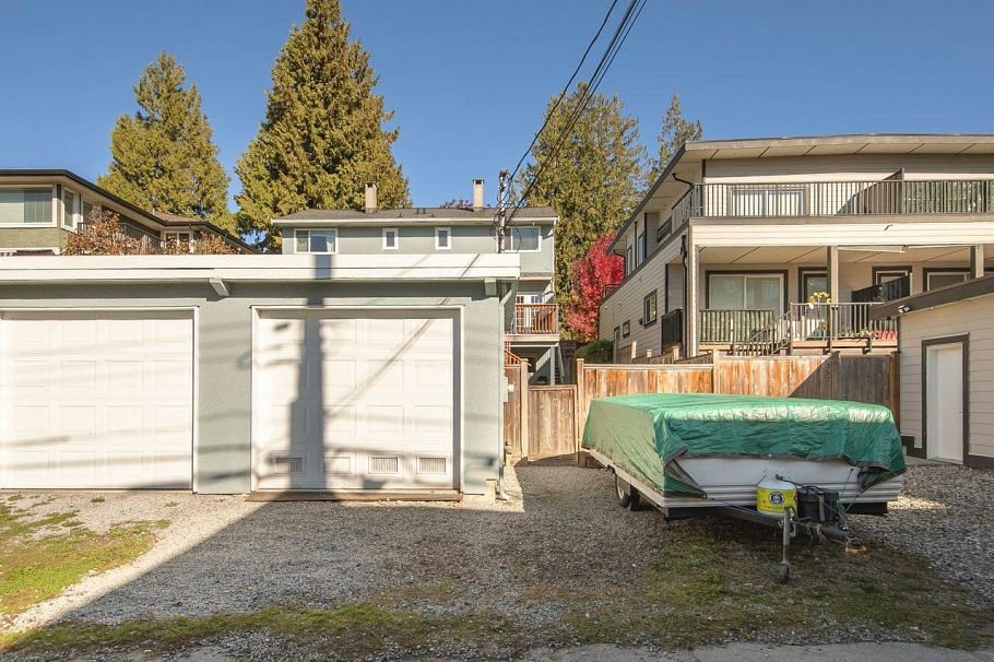 355 E 4th Street North Vancouver, BC - 34