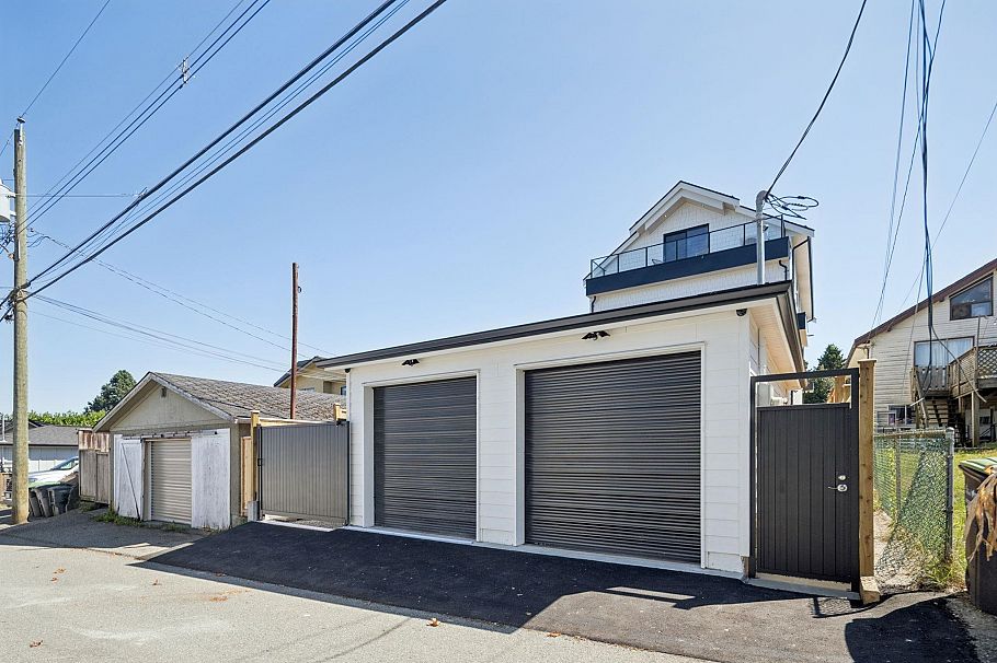 1 2815 Trinity Street Vancouver, BC - 38