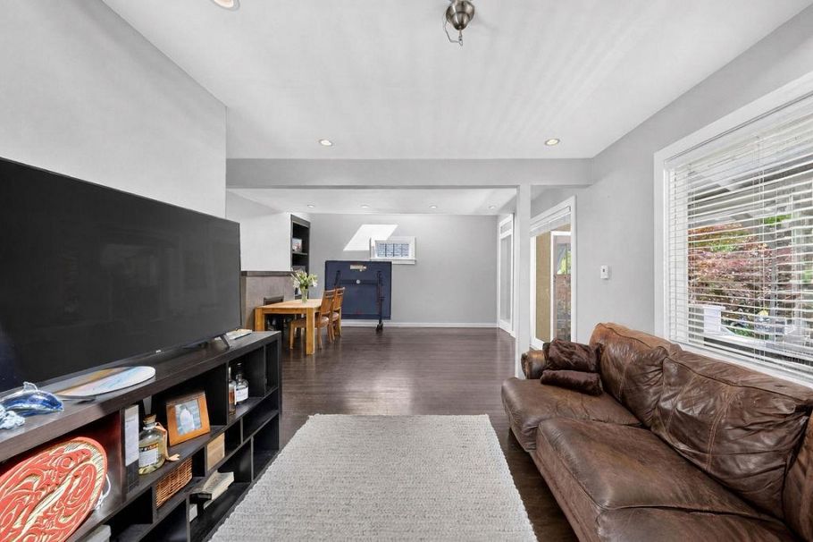 4327 W 12th Avenue Vancouver, BC - 18