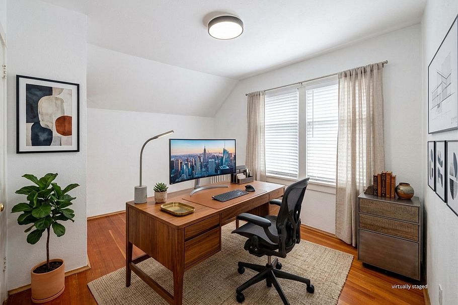 4343 W 11th Avenue Vancouver, BC - 3
