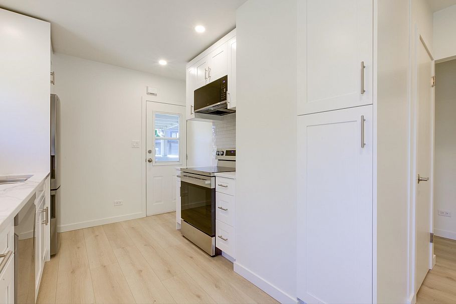 1338 E 37th Avenue Vancouver, BC - 14