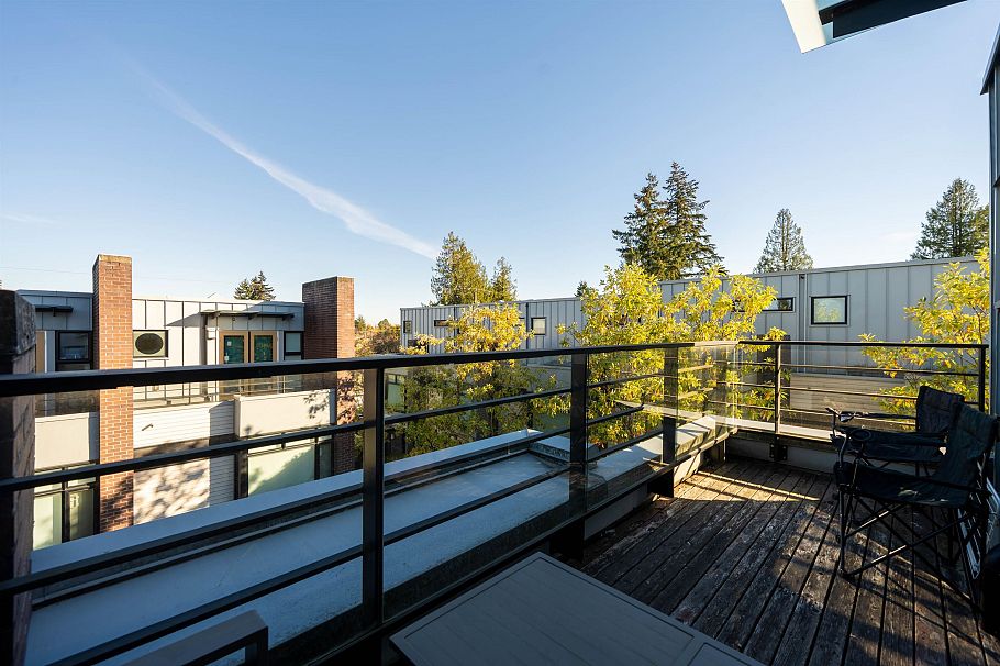 6190 Oak Street Vancouver, BC - 21