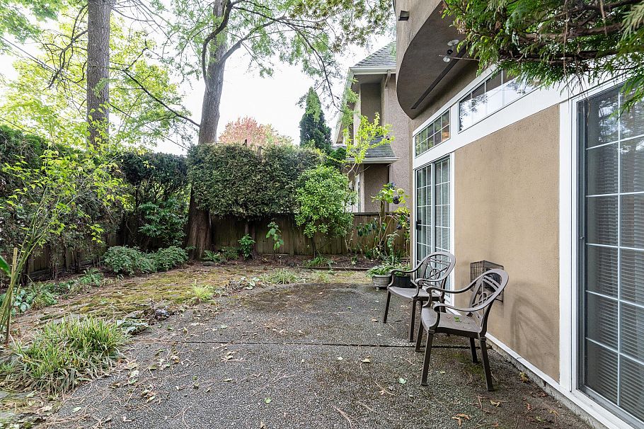 3581 W 6th Avenue Vancouver, BC - 25
