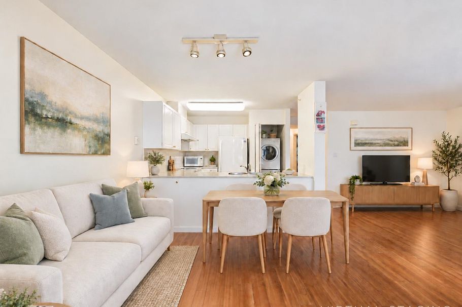 208 2677 E Broadway Street Vancouver, BC - 28