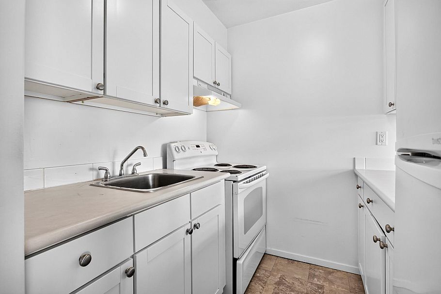 401 1219 Harwood Street Vancouver, BC - 17