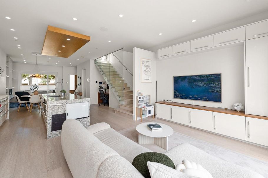 506 E 18th Avenue Vancouver, BC - 18