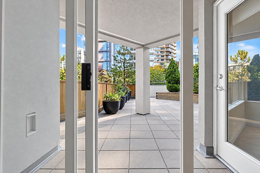 105 1208 Bidwell Street Vancouver, BC - 27