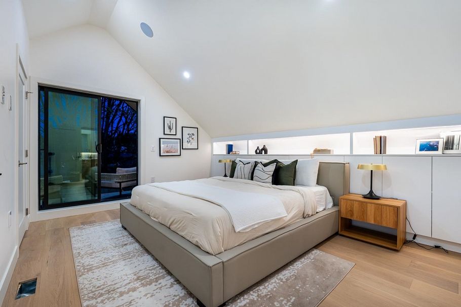 1 3345 W 13th Avenue Vancouver, BC - 14