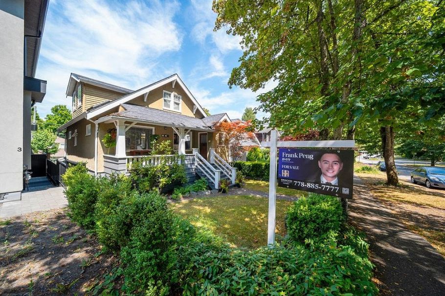 4327 W 12th Avenue Vancouver, BC - 31