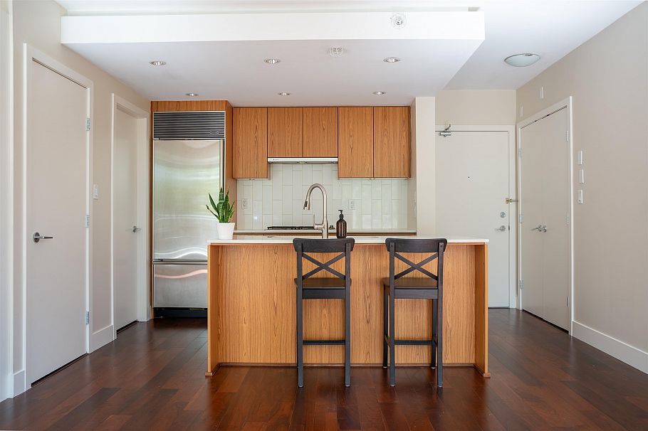 504 1675 W 8 Avenue Vancouver, BC - 10