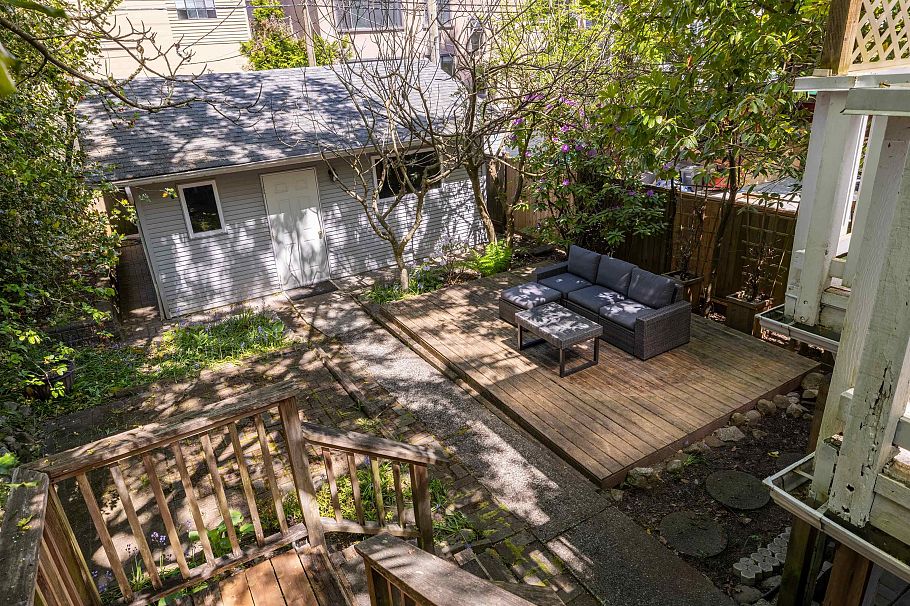 4343 W 11th Avenue Vancouver, BC - 37