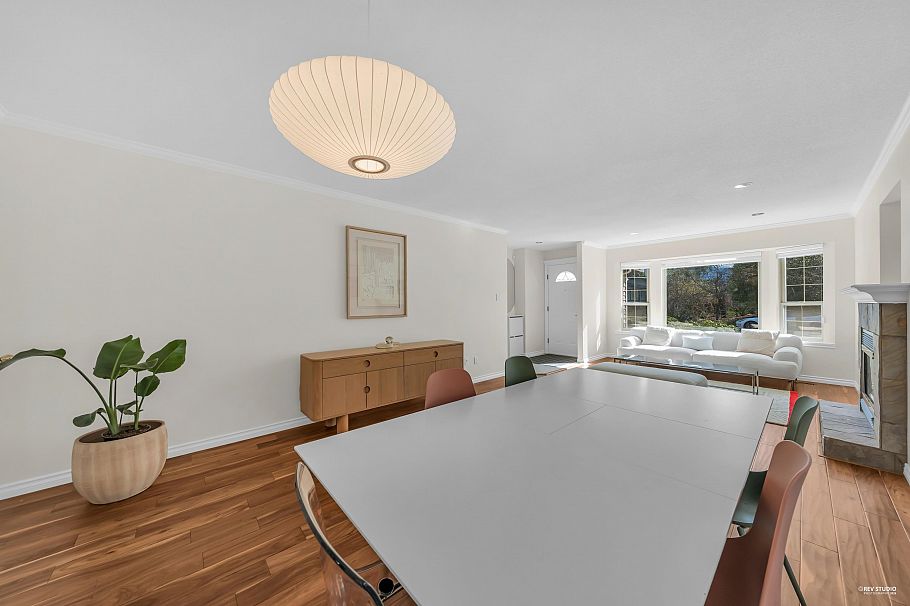 3265 Chaucer Avenue North Vancouver, BC - 8