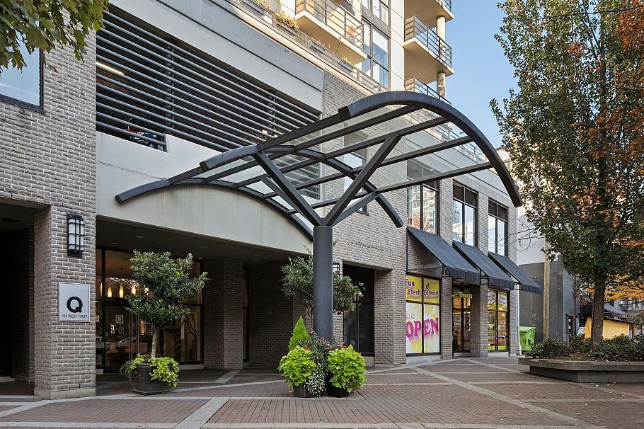 504 124 W 1st Street North Vancouver, BC - 26