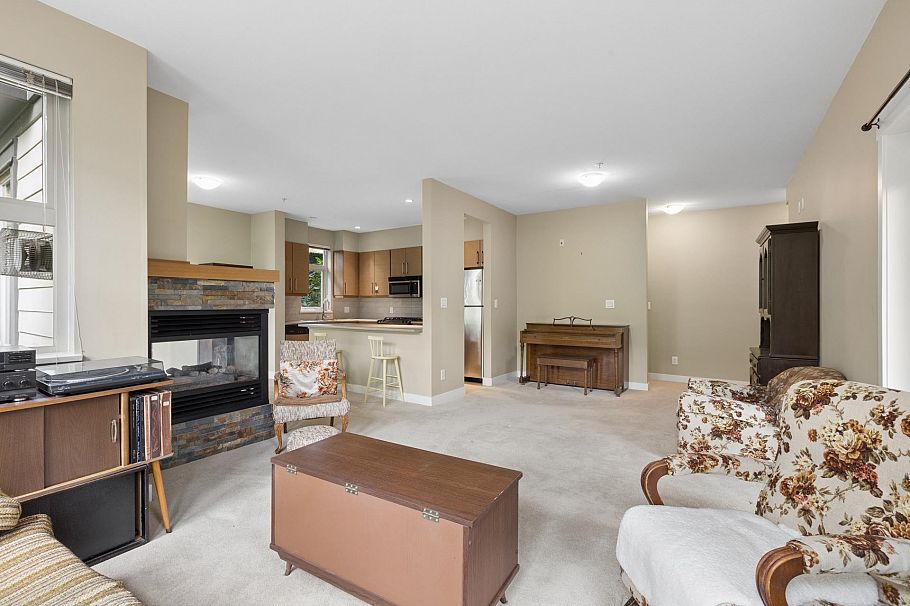 206 188 W 29th Street North Vancouver, BC - 10