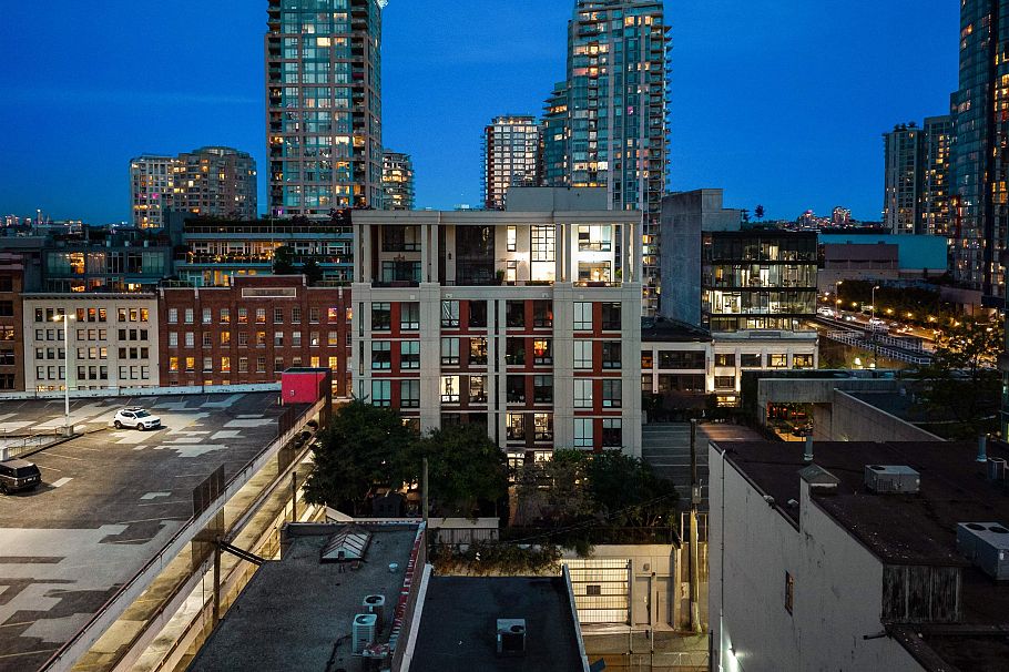 PH701 531 Beatty Street Vancouver, BC - 22