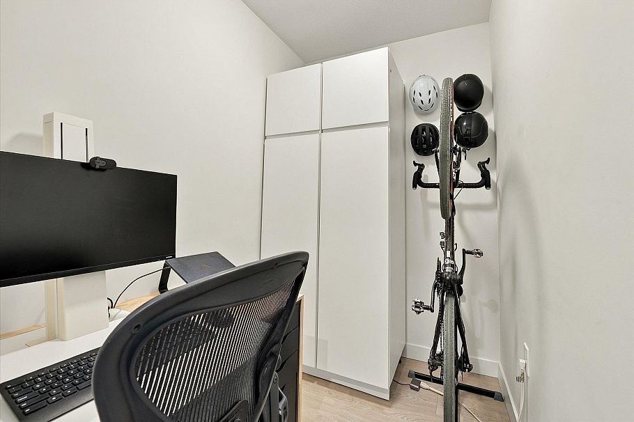 311 108 E 8th Street North Vancouver, BC - 25