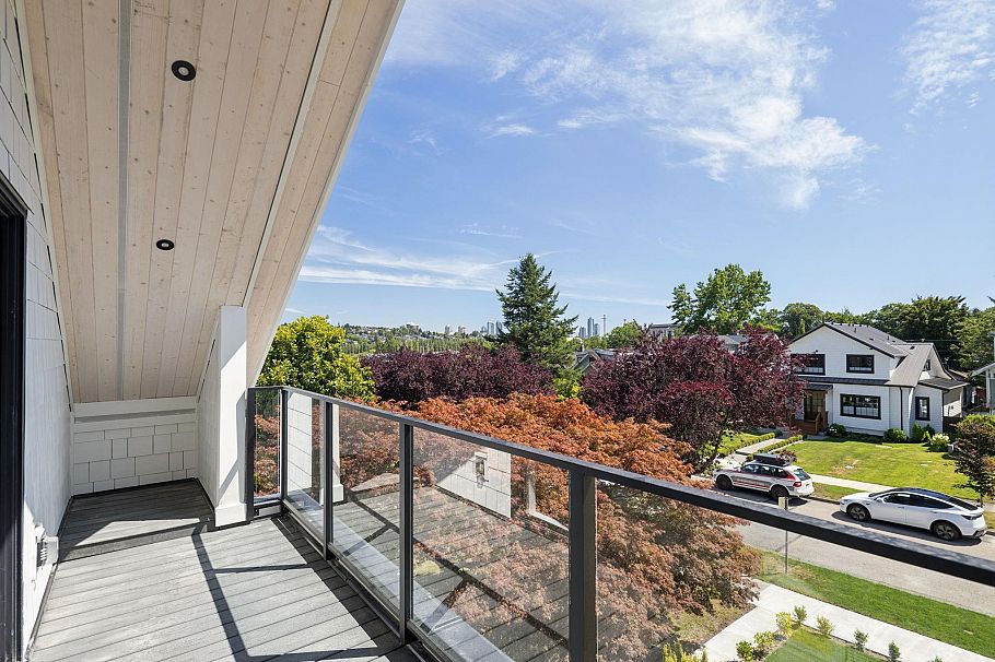 1 2815 Trinity Street Vancouver, BC - 35
