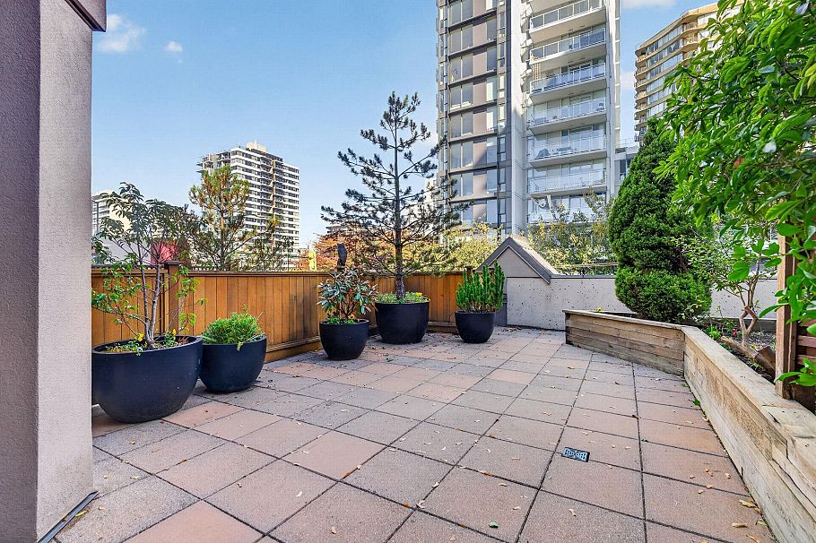 105 1208 Bidwell Street Vancouver, BC - 35