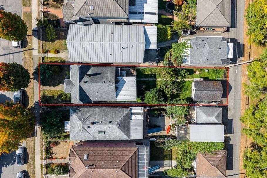 2741 Euclid Avenue Vancouver, BC - 3