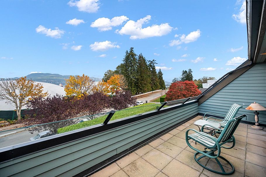 3850 Point Grey Road Vancouver, BC - 32