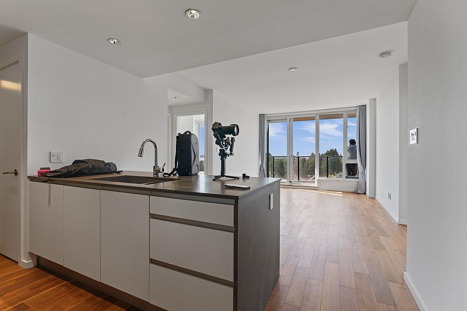 915 8488 Cornish Street Vancouver, BC - 12