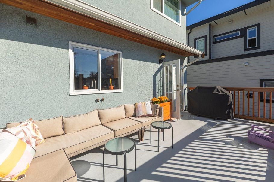 355 E 4th Street North Vancouver, BC - 14