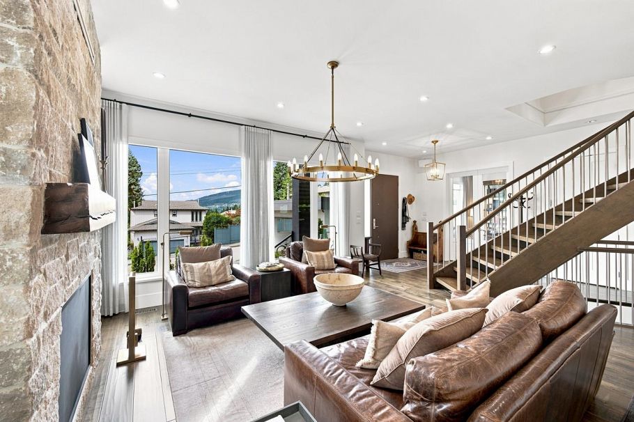3840 Prospect Road North Vancouver, BC - 3