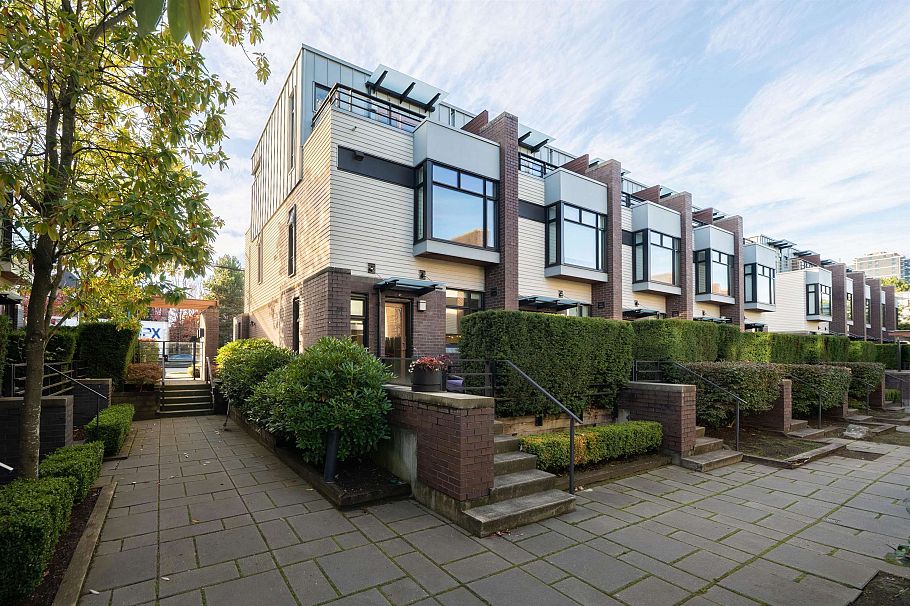 6190 Oak Street Vancouver, BC - 23
