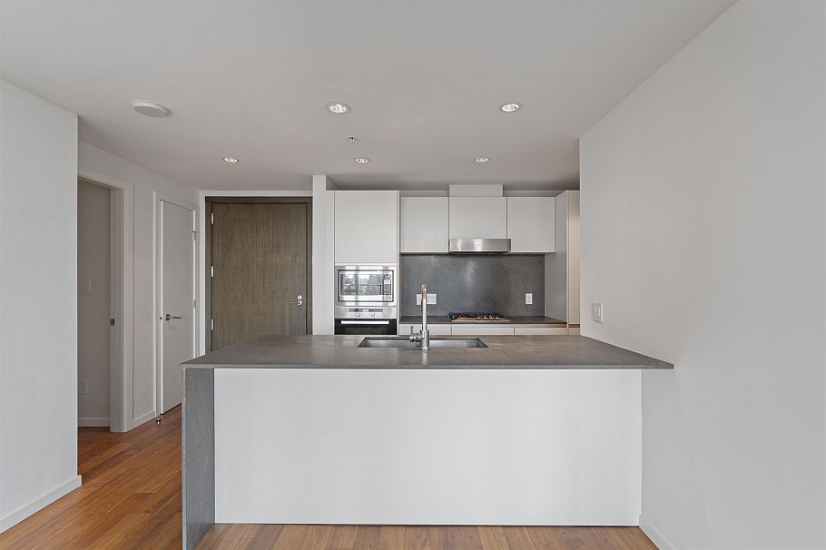 915 8488 Cornish Street Vancouver, BC - 7