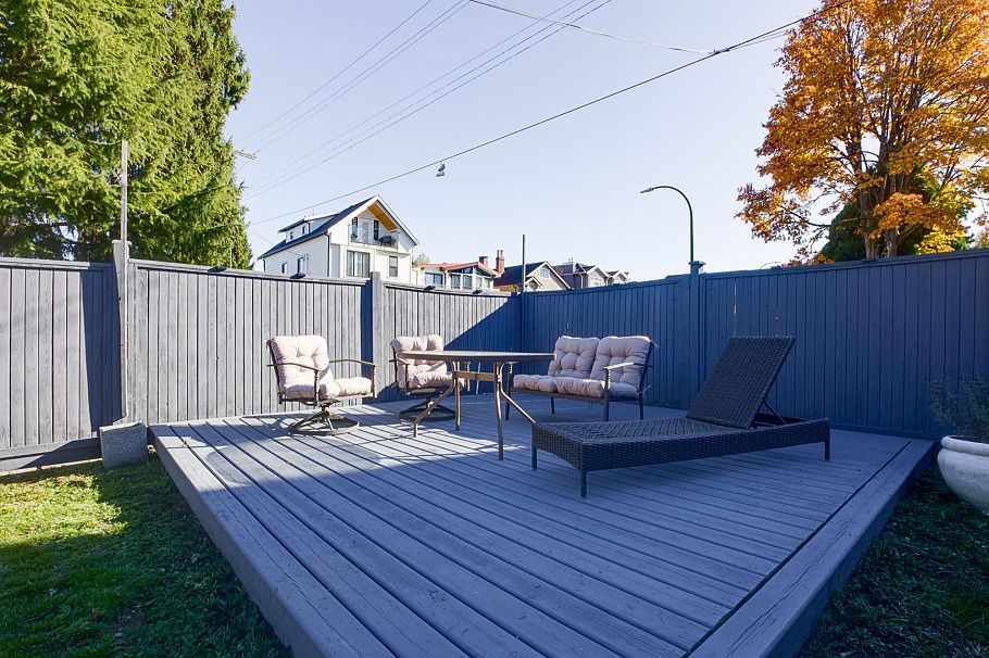 1338 E 37th Avenue Vancouver, BC - 38
