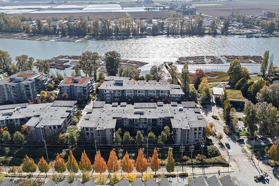 408 3133 Riverwalk Avenue Vancouver, BC - 31