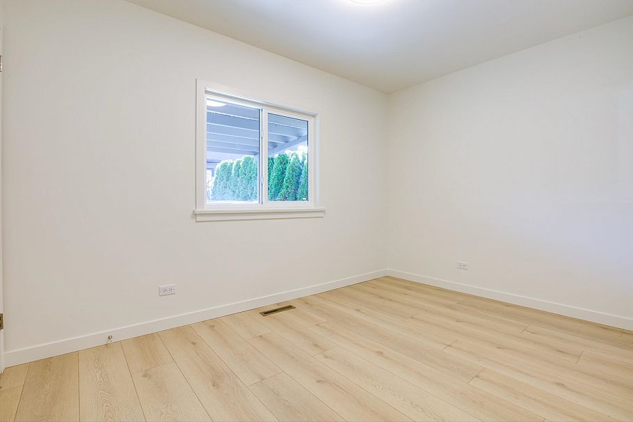 1338 E 37th Avenue Vancouver, BC - 19