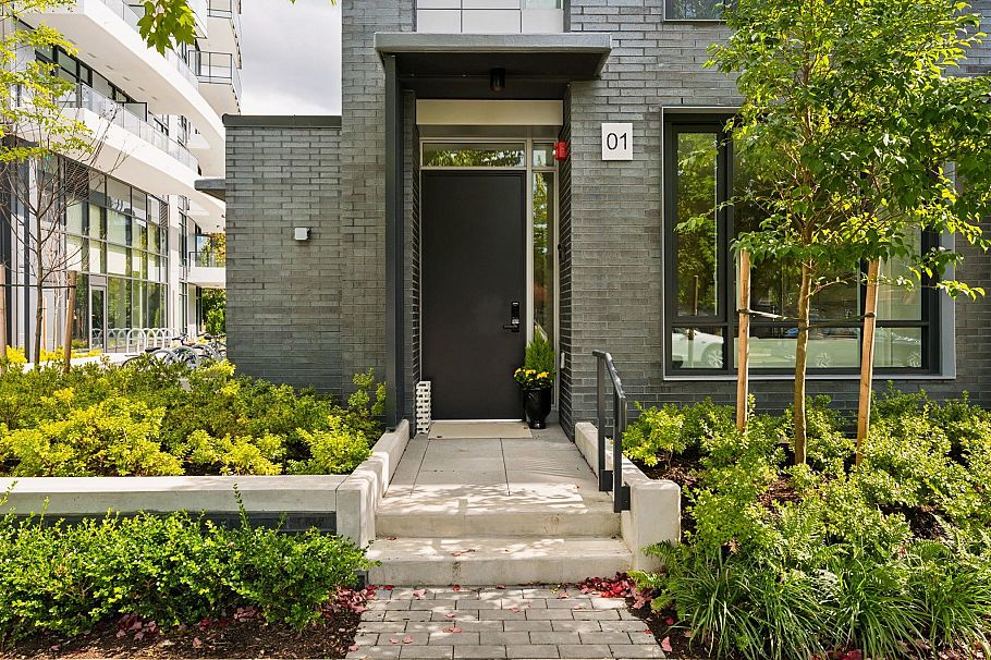 1 6138 Birney Avenue Vancouver, BC - 1
