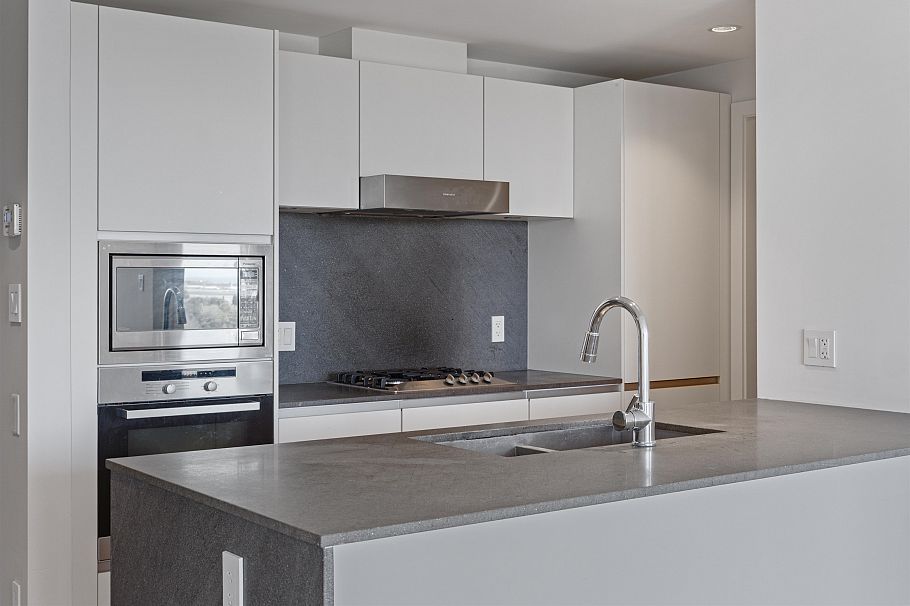 915 8488 Cornish Street Vancouver, BC - 13