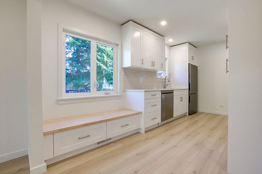 1338 E 37th Avenue Vancouver, BC - 8